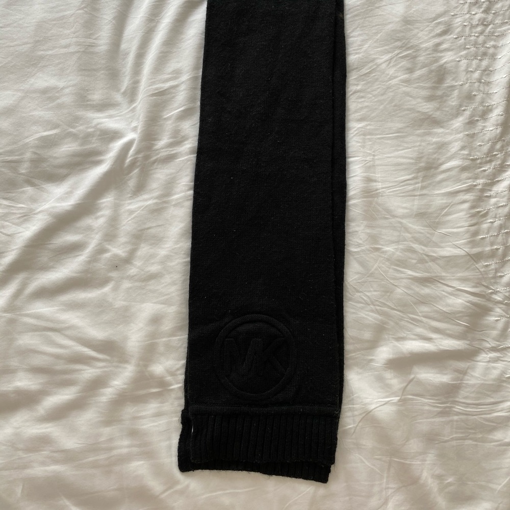 *New* Michael Kors Black Scarf